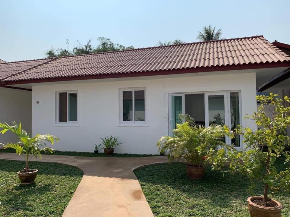 River View Villas ヴァンヴィエン エクステリア 写真